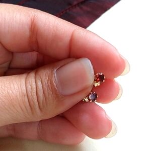 14k yellow gold garnet stud earrings